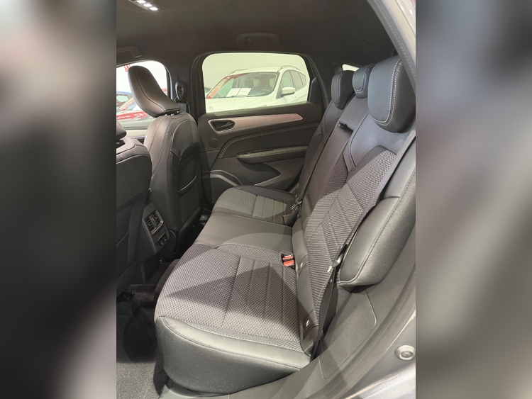 Renault Arkana Techno E-tech Híbrido foto 12